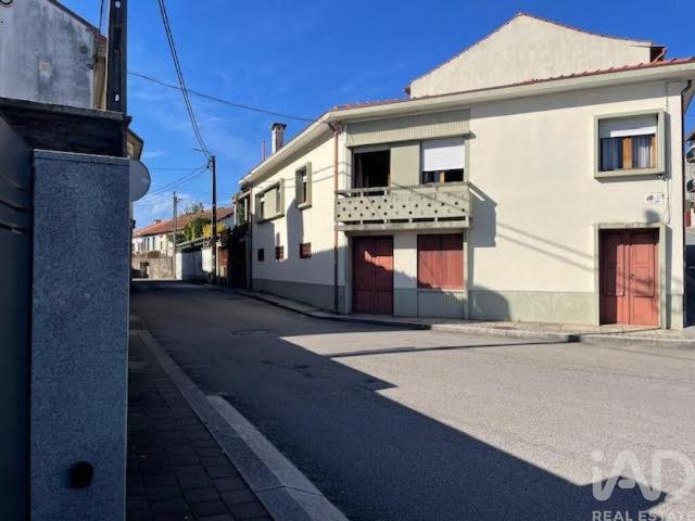 Casa / Villa T5 em Baguim do Monte Rio Tinto de 298,00 m² 298m² Baguim Do Monte Rio Tinto