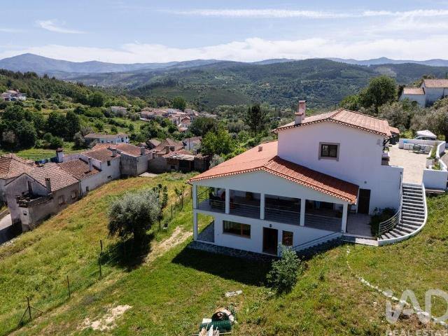Casa / Villa T5 em Côja e Barril de Alva de 228 m²