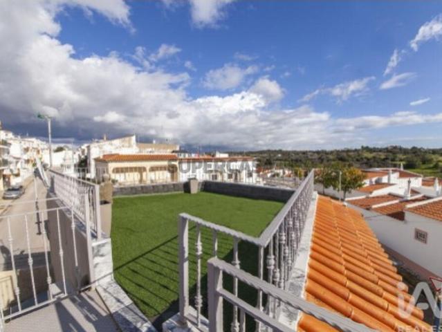 Casa / Villa T5 em Estômbar e Parchal de 167 m²
