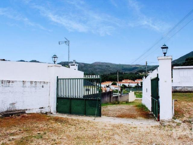Casa / Villa T5 em Loivo de 646,00 m²