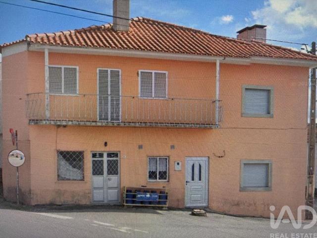 Casa / Villa T5 em Vila de Ala de 206,00 m² 206m² Vila De Ala