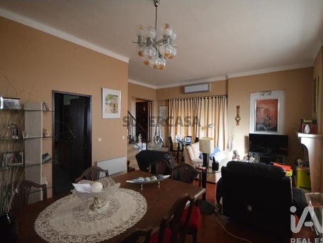 Casa / Villa T6 em Mafra de 390,00 m²