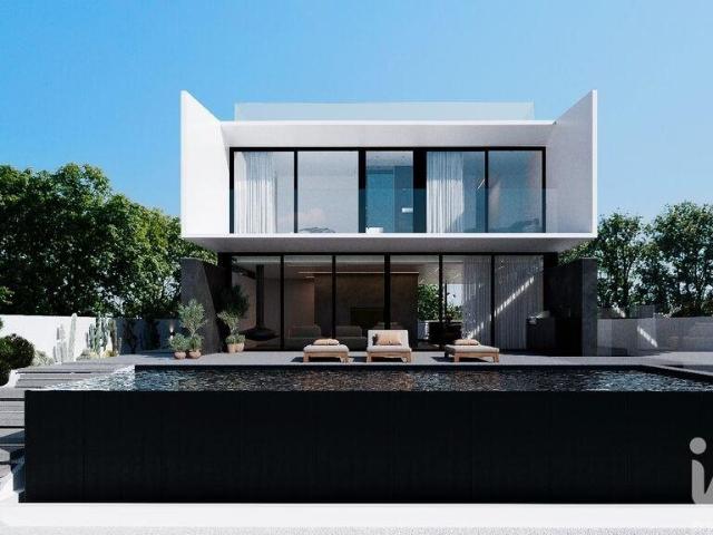 Casa / Villa T6 em Montenegro de 443,00 m² 443m² Montenegro