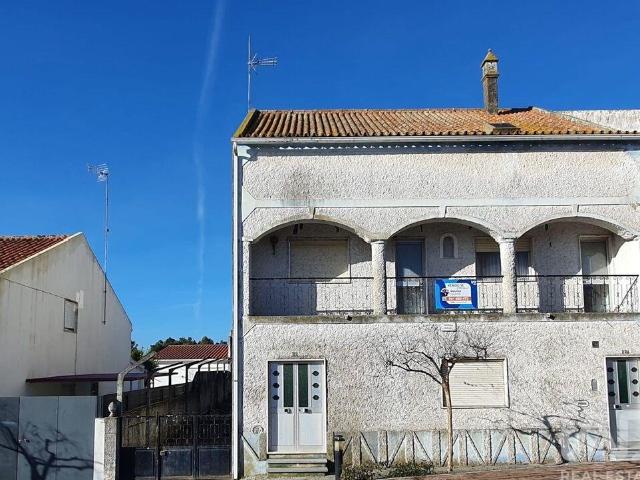 Casa / Villa T6 em Espírito Santo, Nossa Senhora da Graça e. 220m² Espírito Santo, Nossa Senhora da Graça e São Simão