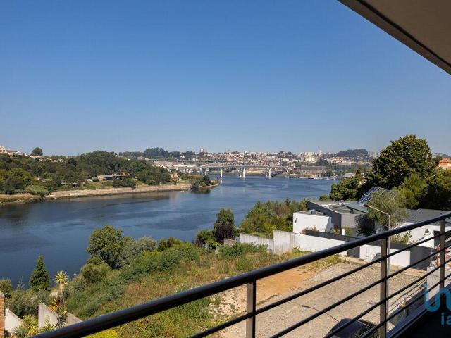 Casa / Villa T6 em Gondomar São Cosme, Valbom e Jovim de 315,00 m²