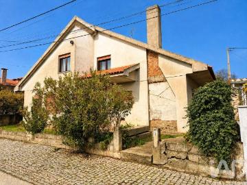 Casa / Villa T6 em Izeda, Calvelhe e Paradinha Nova de 260 m. 260m² Izeda, Calvelhe e Paradinha Nova