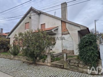 Izeda Calvelhe e Paradinha Nova, Bragança, Distrito de Bragança