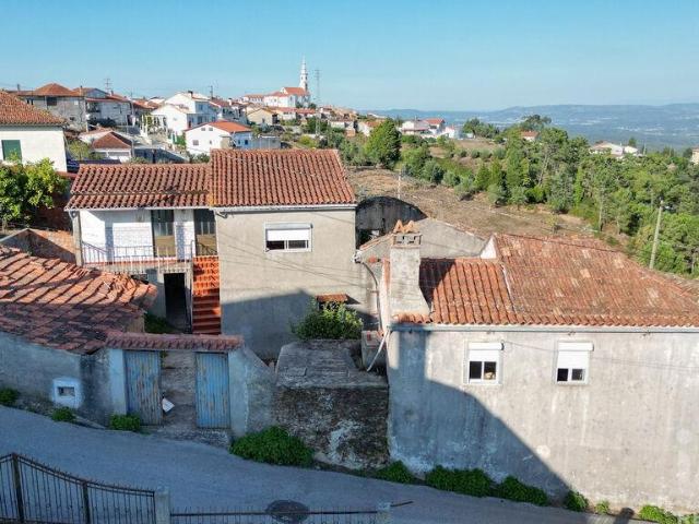 Casa / Villa T6 em Semide e Rio Vide de 400 m²