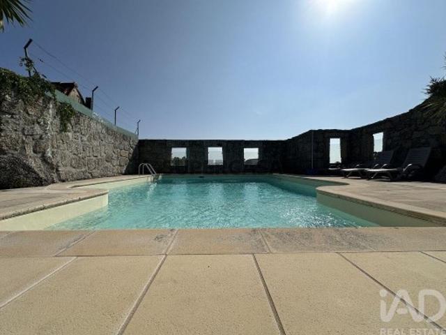 Casa / Villa T6 em Ventosa e Cova de 283 m²