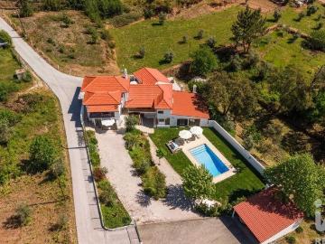 Casa / Villa T7 em Pedrógão Grande de 518,00 m² 518m² Pedrógão Grande