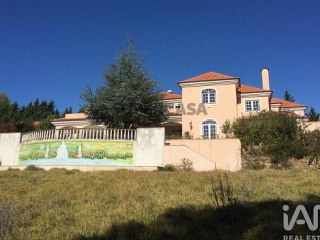 Casa / Villa T7 em Queluz e Belas de 1359,00 m²