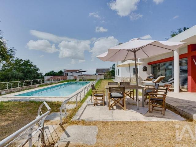 Casa / Villa T7 em Quinta do Anjo de 130 m² 130m² Quinta Do Anjo