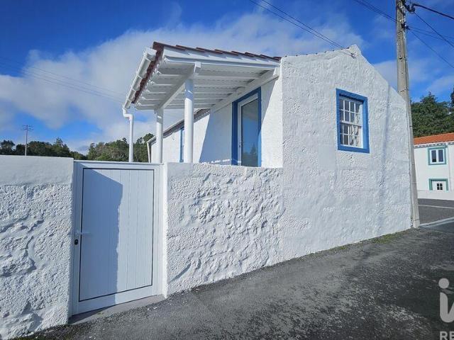Casa / Villa T1 em Lajes do Pico de 60 m² 60m² Lajes Do Pico