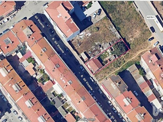 Casa / Villa T1 em Seixal, Arrentela e Aldeia de Paio Pires