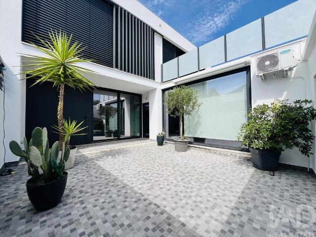 Casa / Villa T2 em Alfeizerão de 104 m²