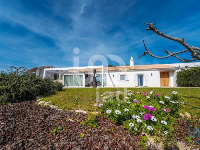 Casa / Villa T3 em Boliqueime de 300,00 m² 300m² Albufeira e olhos de água