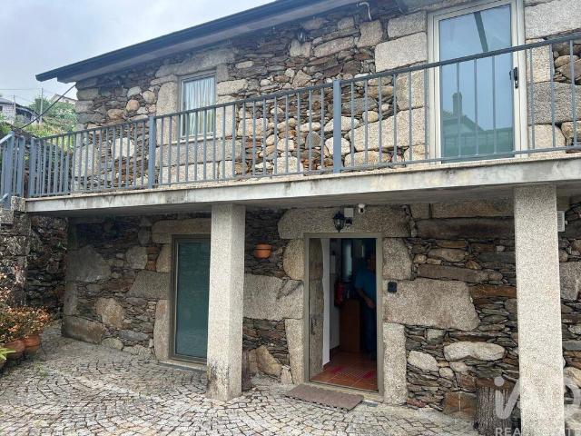 Casa / Villa T2 em Carvalhais e Candal de 134,00 m²