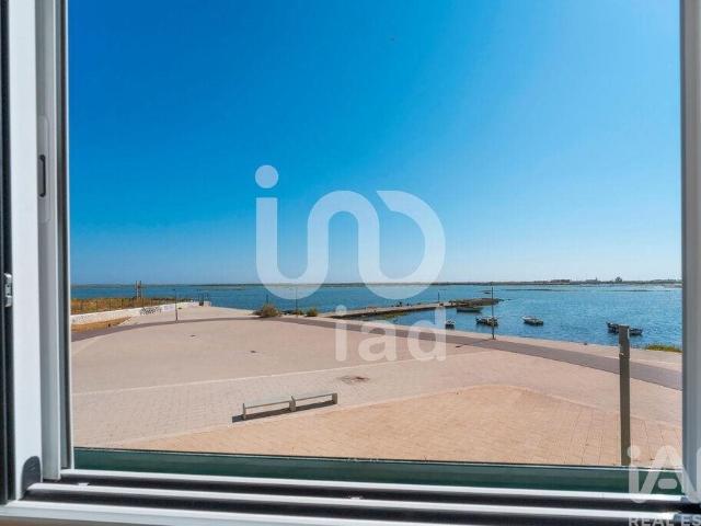 Casa / Villa T2 em Faro Sé e São Pedro de 92,00 m² 92m² Faro Sé e São Pedro