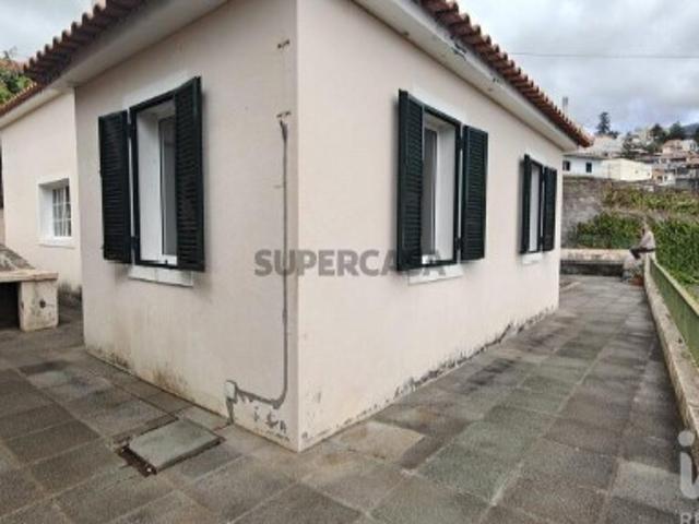 Casa / Villa T2 em Imaculado Coração de Maria de 214 m²