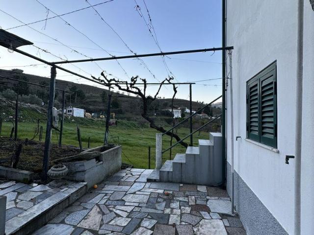 Casa / Villa T4 em Lobrigos São Miguel e São João Baptista e Sanhoane de 84,00 m²
