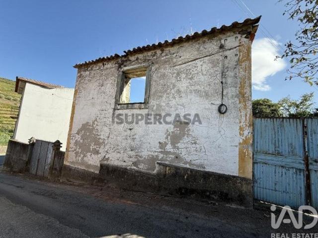 Casa / Villa T2 em Peso da Régua e Godim de 265,00 m²