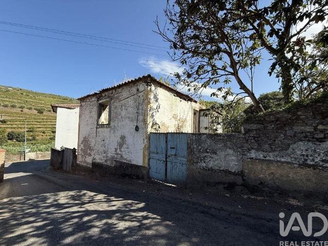Casa / Villa T2 em Peso da Régua e Godim de 265,00 m² 265m² Ferreiros De Avões
