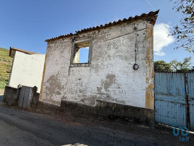 Casa / Villa T2 em Peso da Régua e Godim de 265,00 m² 265m² Ferreiros de avões