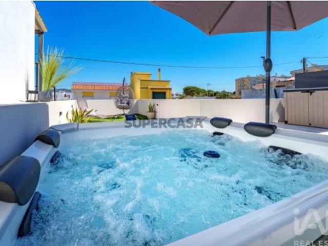 Casa / Villa T2 em Quelfes de 95 m²