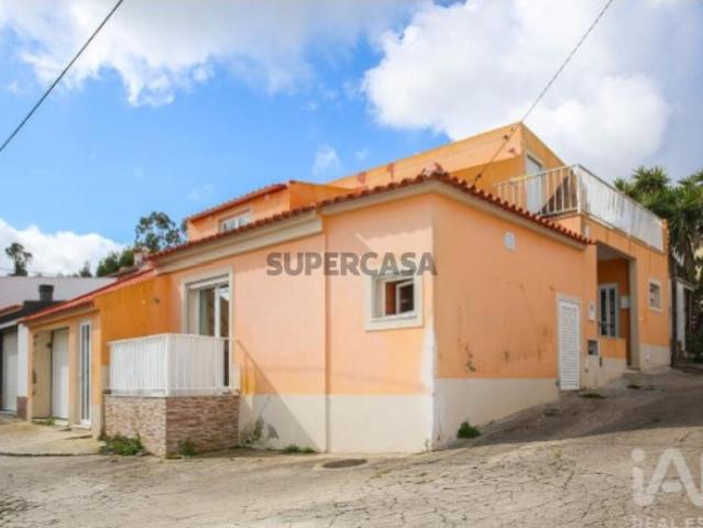 Casa / Villa T2 em Santa Maria, São Pedro e Matacães de 90 m²