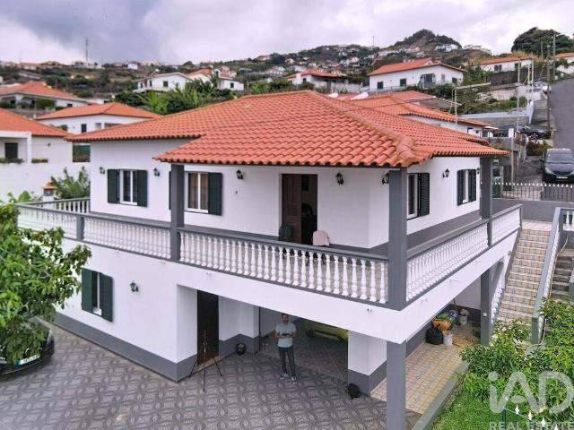 Casa / Villa T2 em Santa Cruz de 172,00 m² 172m² Palmeira