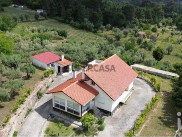 Casa / Villa T2 em Santiago de Cassurrães e Póvoa de Cervães de 120 m²