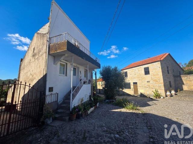 Casa / Villa T2 em Santiago de Cassurrães e Póvoa de Cervães
