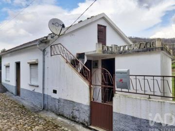 Casa / Villa T2 em Unhais o Velho