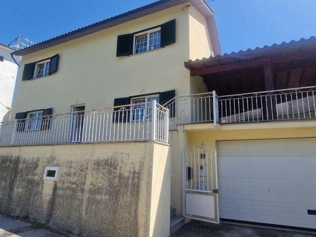 Casa / Villa T3 em Oliveira de Frades, Souto de Lafões e Sej. 119m² Oliveira De Frades