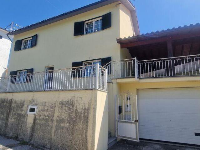 Casa / Villa T3 em Oliveira de Frades, Souto de Lafões e Sejães de 119,00 m²