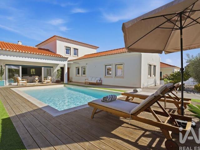 Casa / Villa T3 em A dos Cunhados e Maceira de 215,00 m²