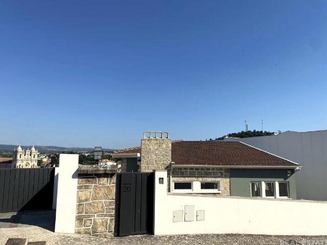 Casa / Villa T3 em Alcobaça e Vestiaria 320m² Vestiaria