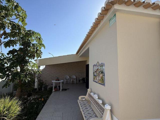 Casa / Villa T3 em Alcantarilha e Pêra de 186,00 m² 186m² Alcantarilha e Pêra