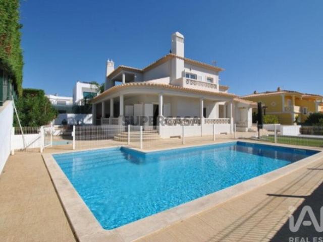 Casa / Villa T3 em Albufeira e Olhos de Água de 144 m²