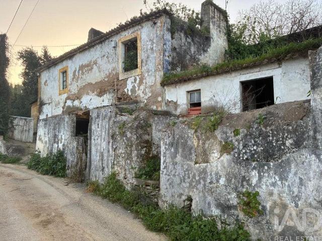 Casa / Villa T3 em Alenquer de 125 m² 125m² Alenquer Santo Estêvão e Triana