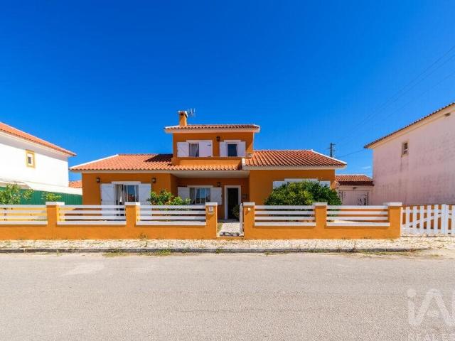 Casa / Villa T3 em Alfeizerão 280m² Alfeizerão