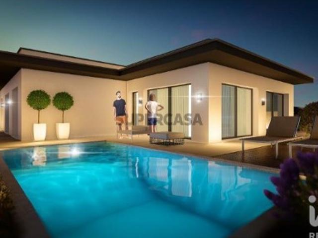 Casa / Villa T3 em Alfeizerão de 133,00 m²