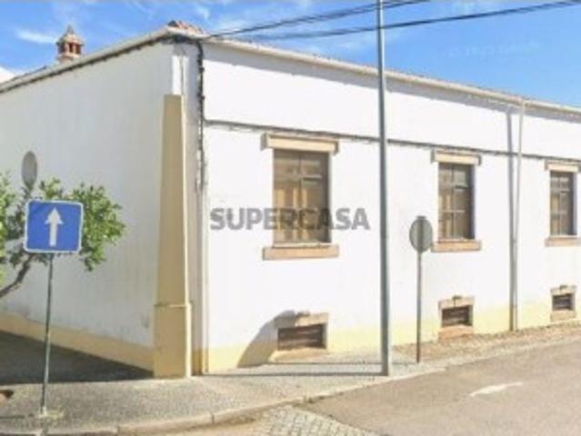 Casa / Villa T3 em Alter do Chão de 356 m²