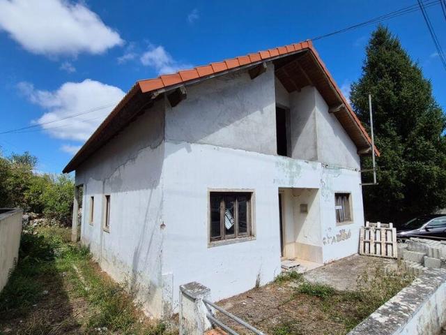 Casa / Villa T3 em Alvados e Alcaria de 76,00 m²