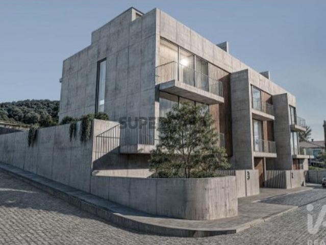 Casa / Villa T3 em Areosa de 262,00 m²