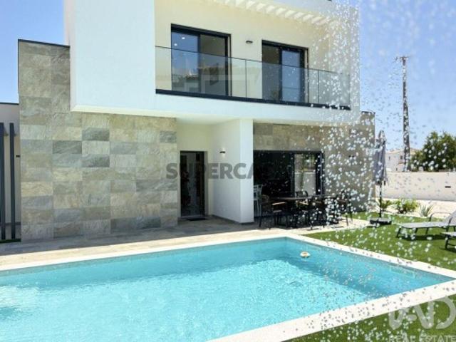 Casa / Villa T3 em Armação de Pêra de 115 m²