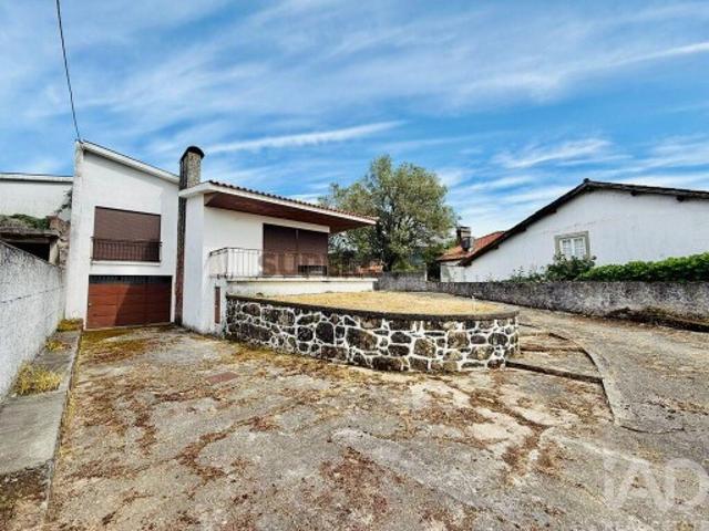 Casa / Villa T3 em Barroselas e Carvoeiro de 162 m²