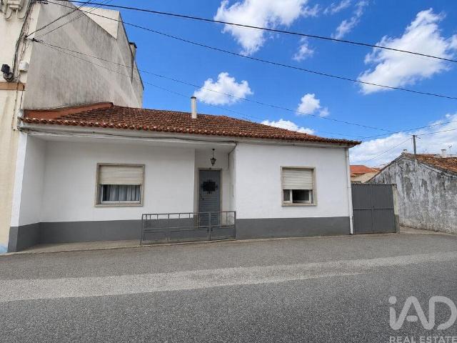 Casa / Villa T3 em Bombarral e Vale Covo 201m² Bombarral e vale covo