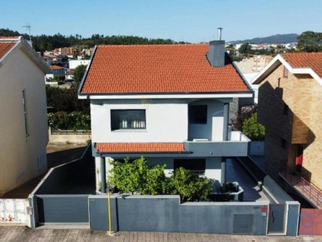 Casa / Villa T3 em Campo e Sobrado de 240,00 m² 240m² Campo e Sobrado