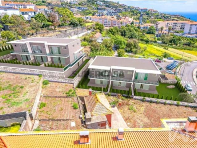 Casa / Villa T3 em Caniço de 185,00 m²